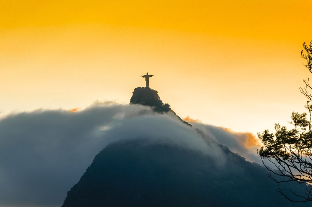 10 Best Places to Visit in Brazil: A Traveler’s Paradise** 1 rio 1303951 1280