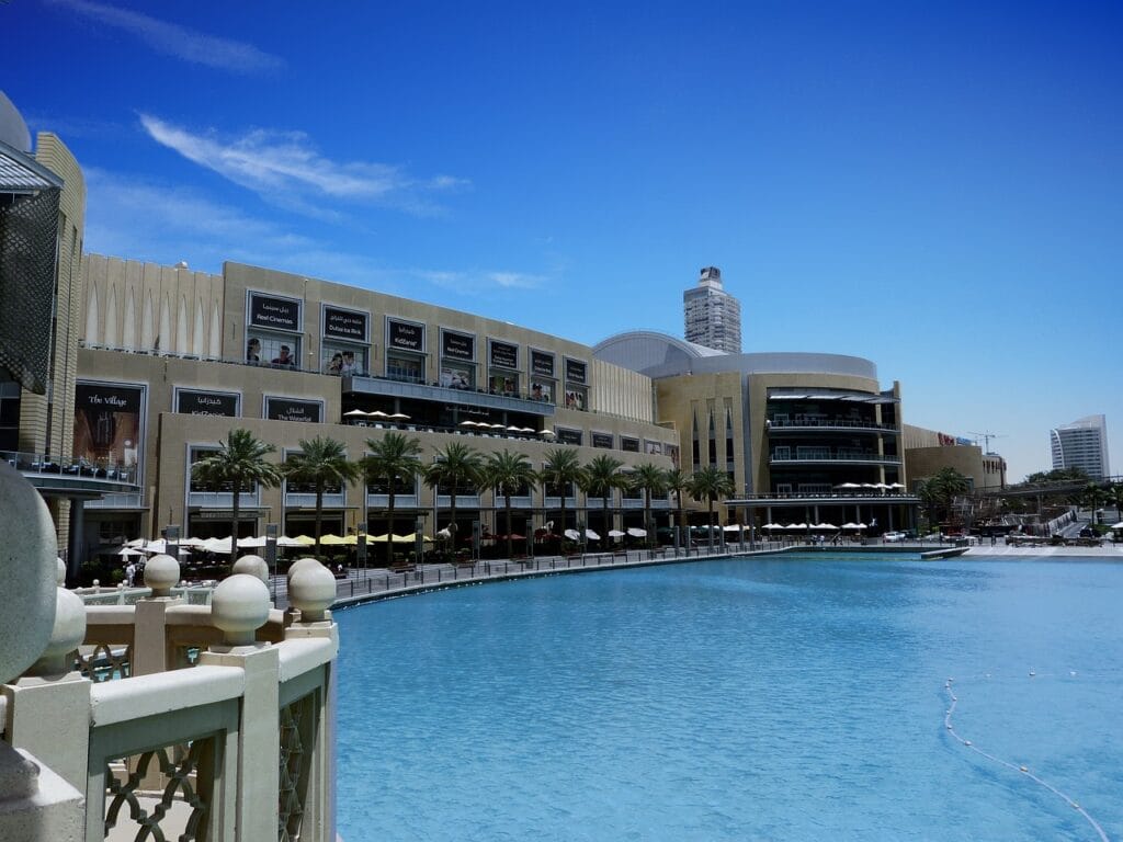 Secret Spots Dubai Mall: Uncover Hidden Gems in the World’s Largest Shopping Paradise" 1 uae 2711481 1280