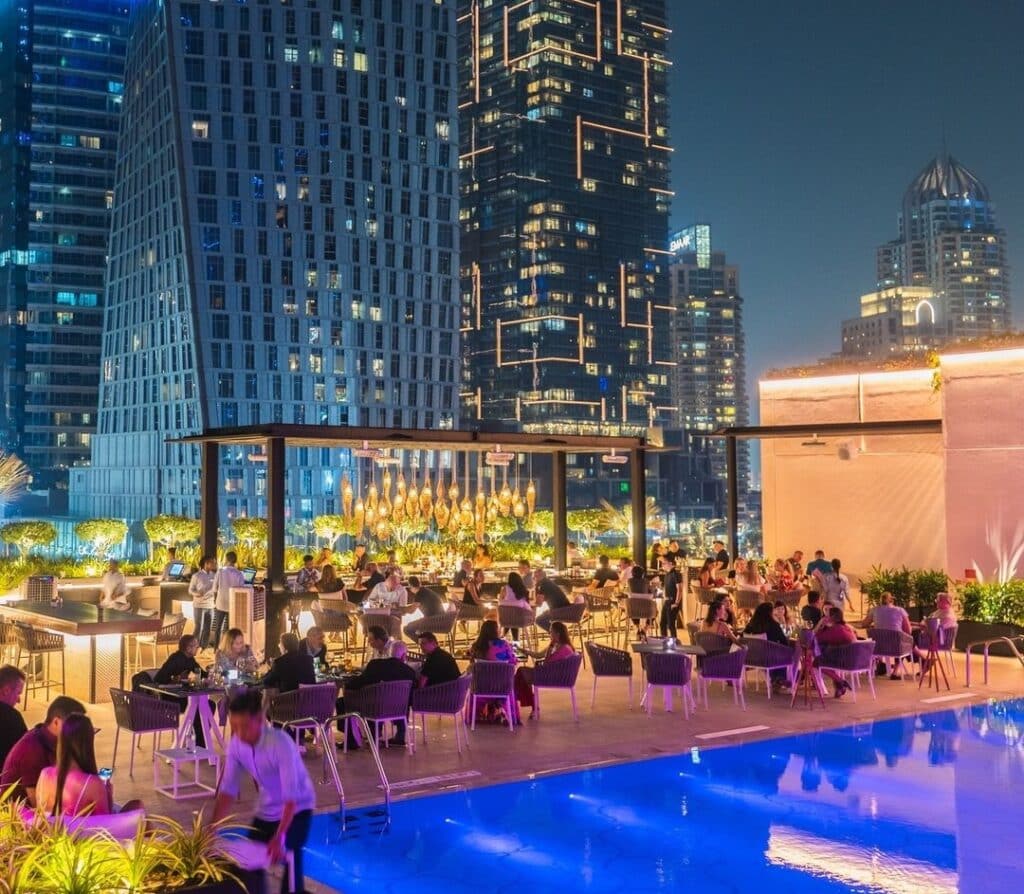 Rooftop Dubai: Top 10 Bars with Stunning Views and Unforgettable Nights 2 Rooftop Dubai